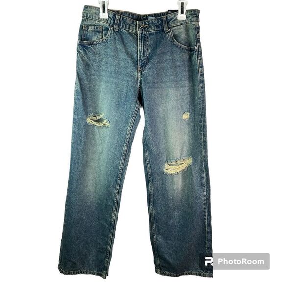 New! Divided Low Waist Wide Straight Leg Distressed Light Blue Women Jeans Sz 6 - Picture 1 of 11